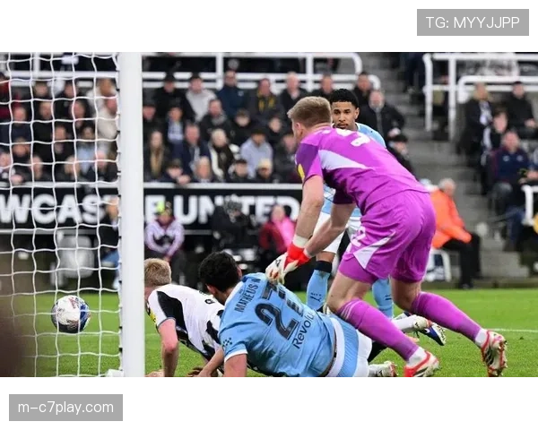 欧洲杯赛疯狂一夜，大马黑6-5晋级，皇家社会1-0